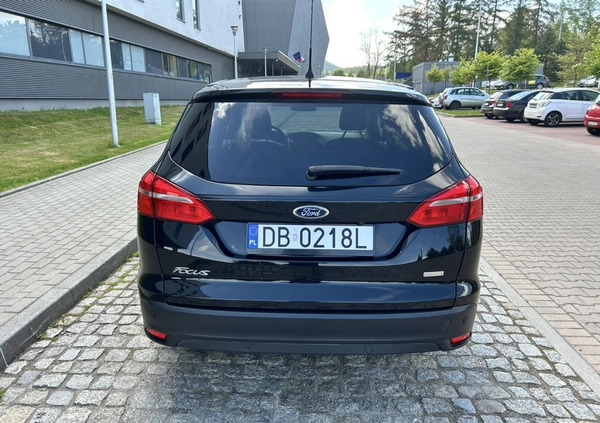 Ford Focus cena 38900 przebieg: 147000, rok produkcji 2015 z Wałbrzych małe 742